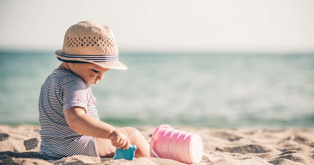 Solo travel with kids - Beanstalk Mums Solo travel with kids