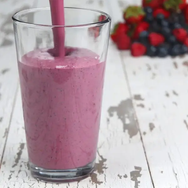 Vanilla berry protein smoothie