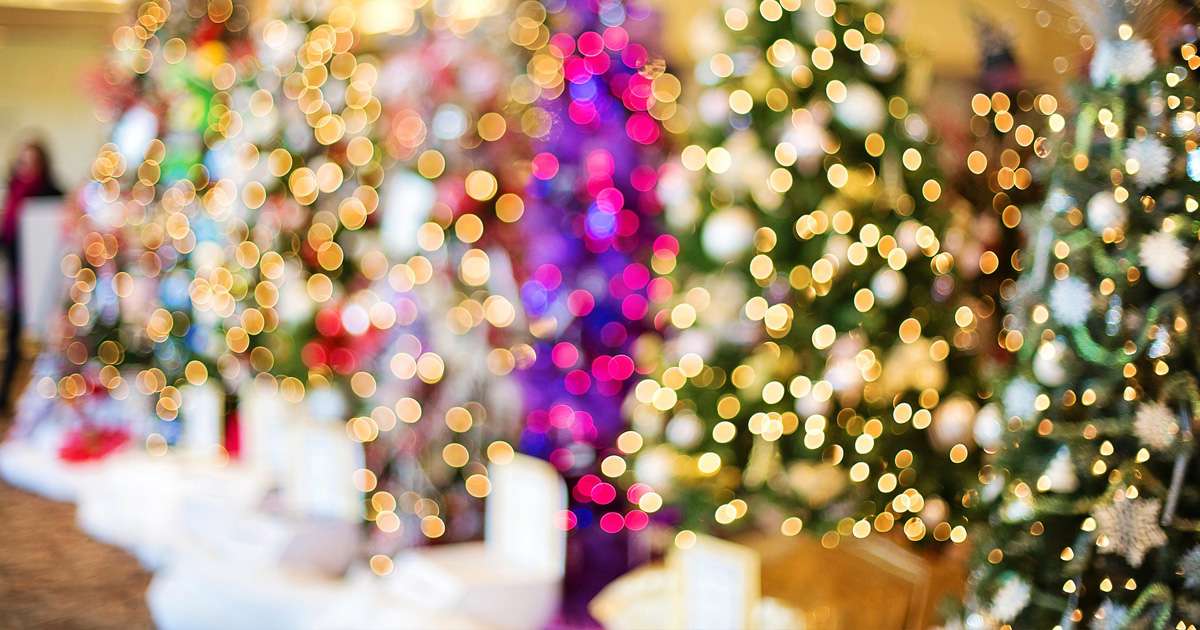 Christmas tree colours - Beanstalk Mums Christmas tree colours