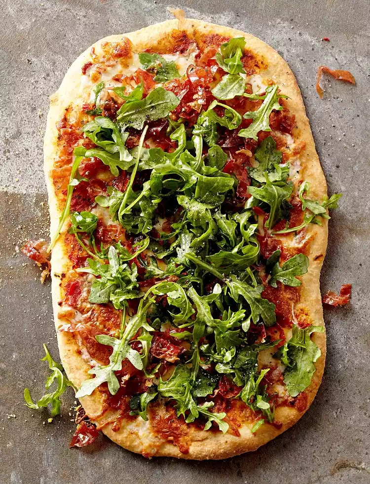 Pesto prosciutto flatbread