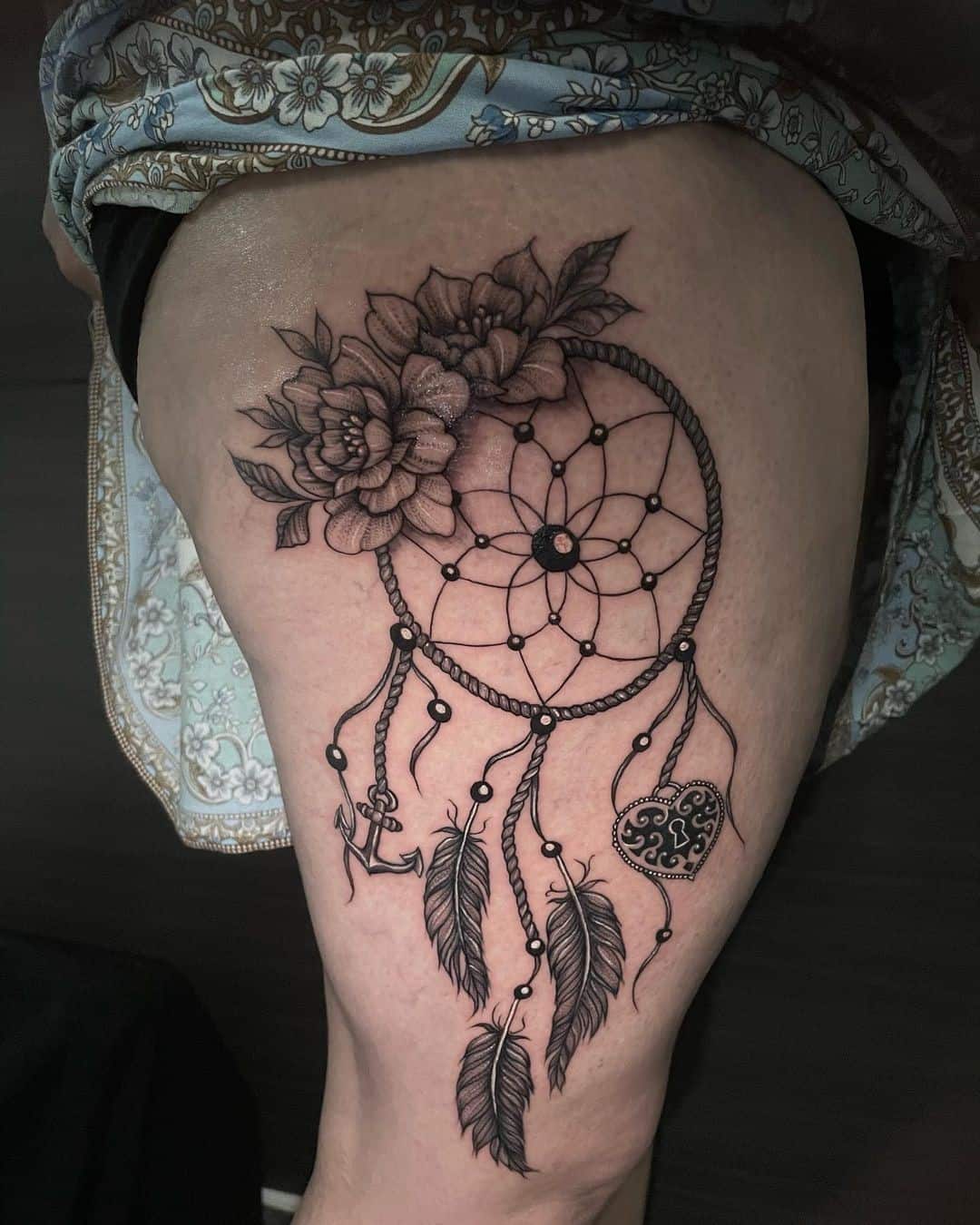 Dream catcher on thigh