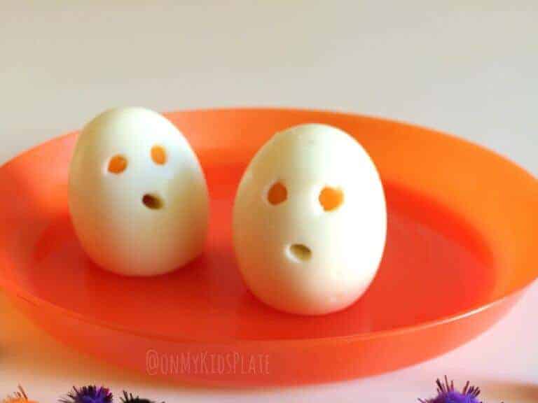 Halloween ghost hard-boiled egg party snacks | Halloween food