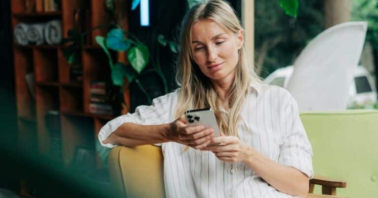 social media positively after separation