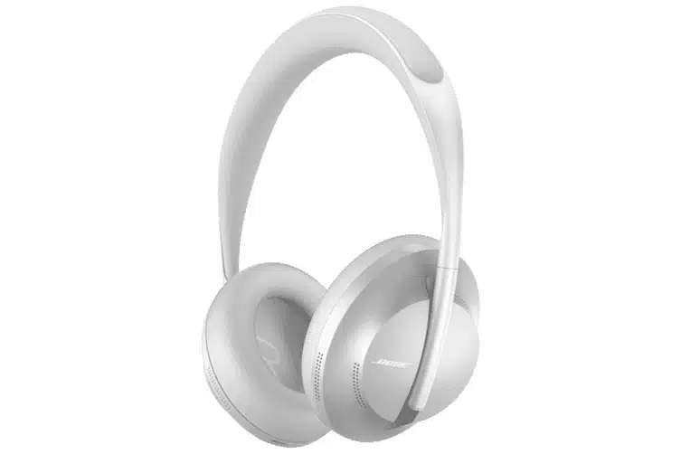 Noise cancelling headphones