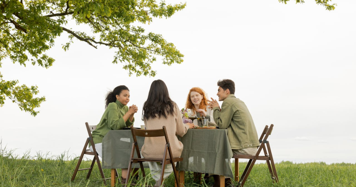 Commercial outdoor tables - Beanstalk Mums